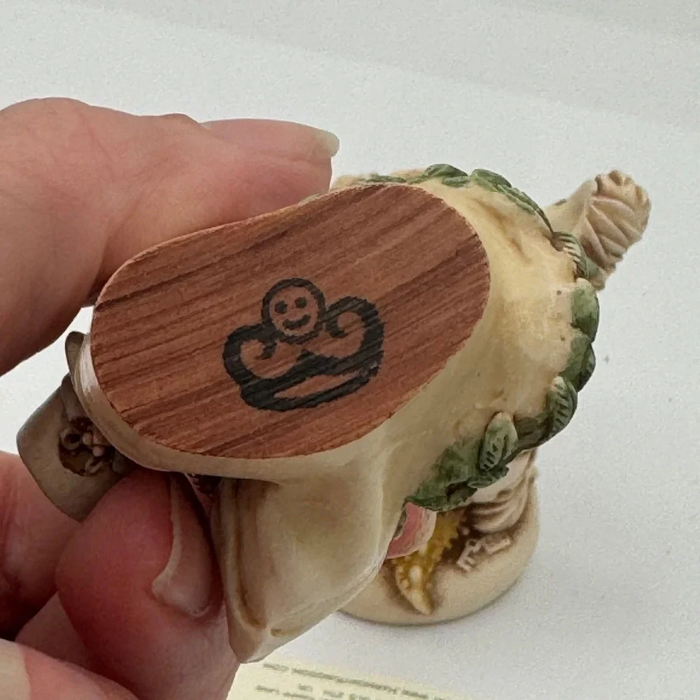 Harmony Kingdom Slow Dance Turtle Box Figurine Peter Calvesbert Treasure Jest